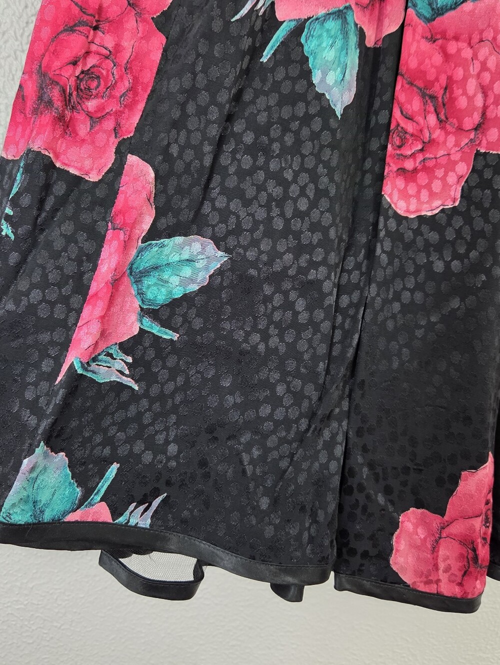 Vintage Mondi floral midi skirt black pink roses satin magenta tulle women's 42 - Picture 3 of 7